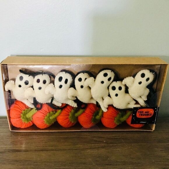 TOIL AND TROUBLE Halloween Garland. - Picture 1 of 1